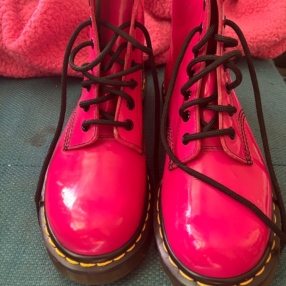 Hot pink doc martens sz 7